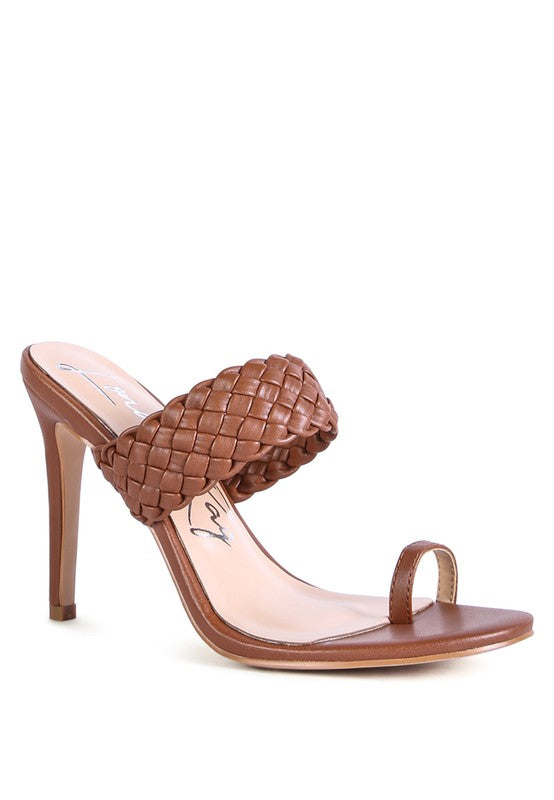 HIGH PERKS WOVEN STRAP TOE RING SANDALS